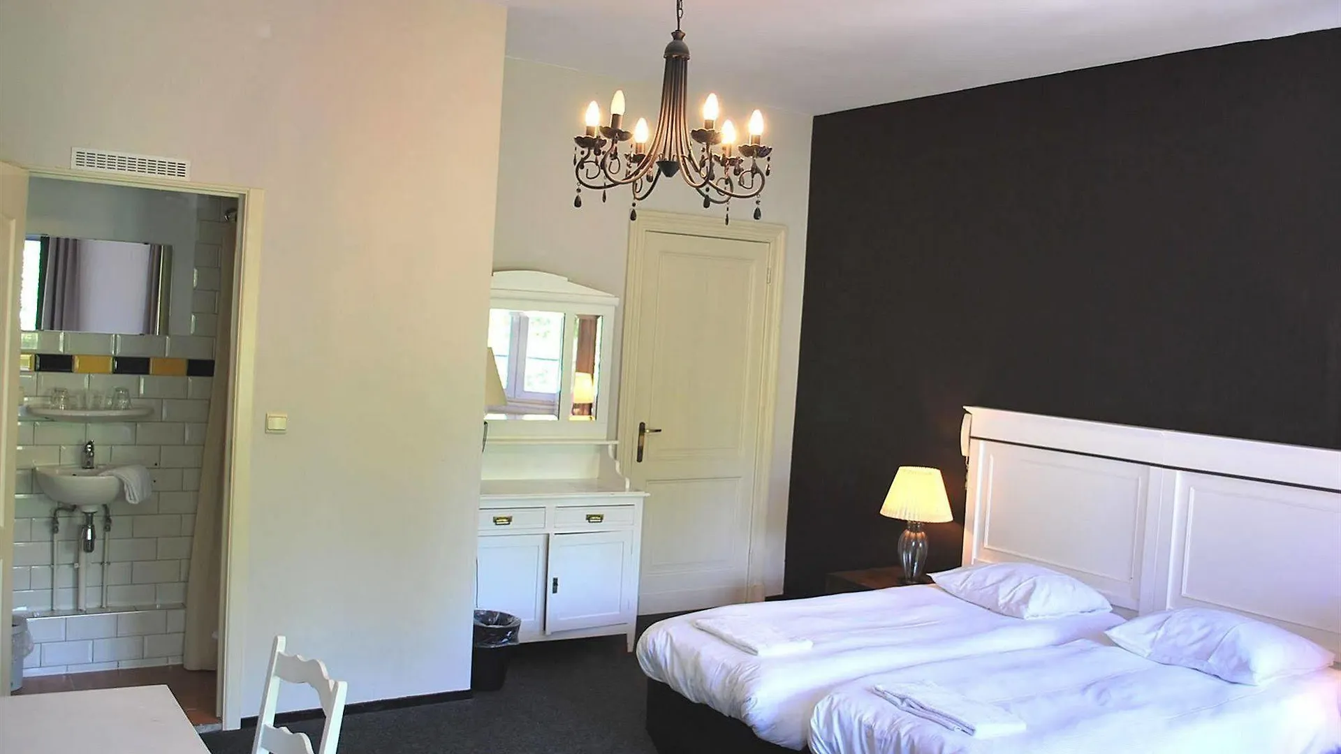 Hotel Scheldezicht Antwerp 2*,